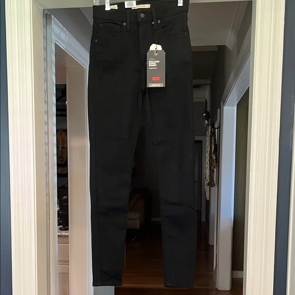 Levis Sculpt 27x30 Mile High Super Skinny New with Tags Black Jeans - Picture 3 of 4